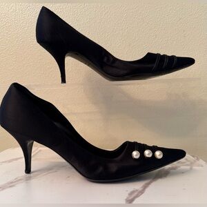 Oscar De La Renta Black Suede Mid Heel Pump, EUC, Size 40 (US 9)